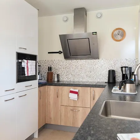 Serene Parkside Retreat * Alkmaar