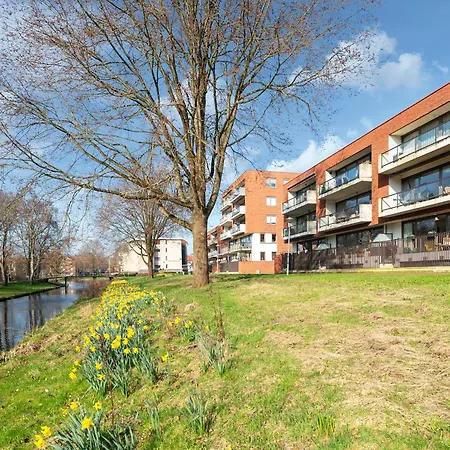 Serene Parkside Retreat Alkmaar